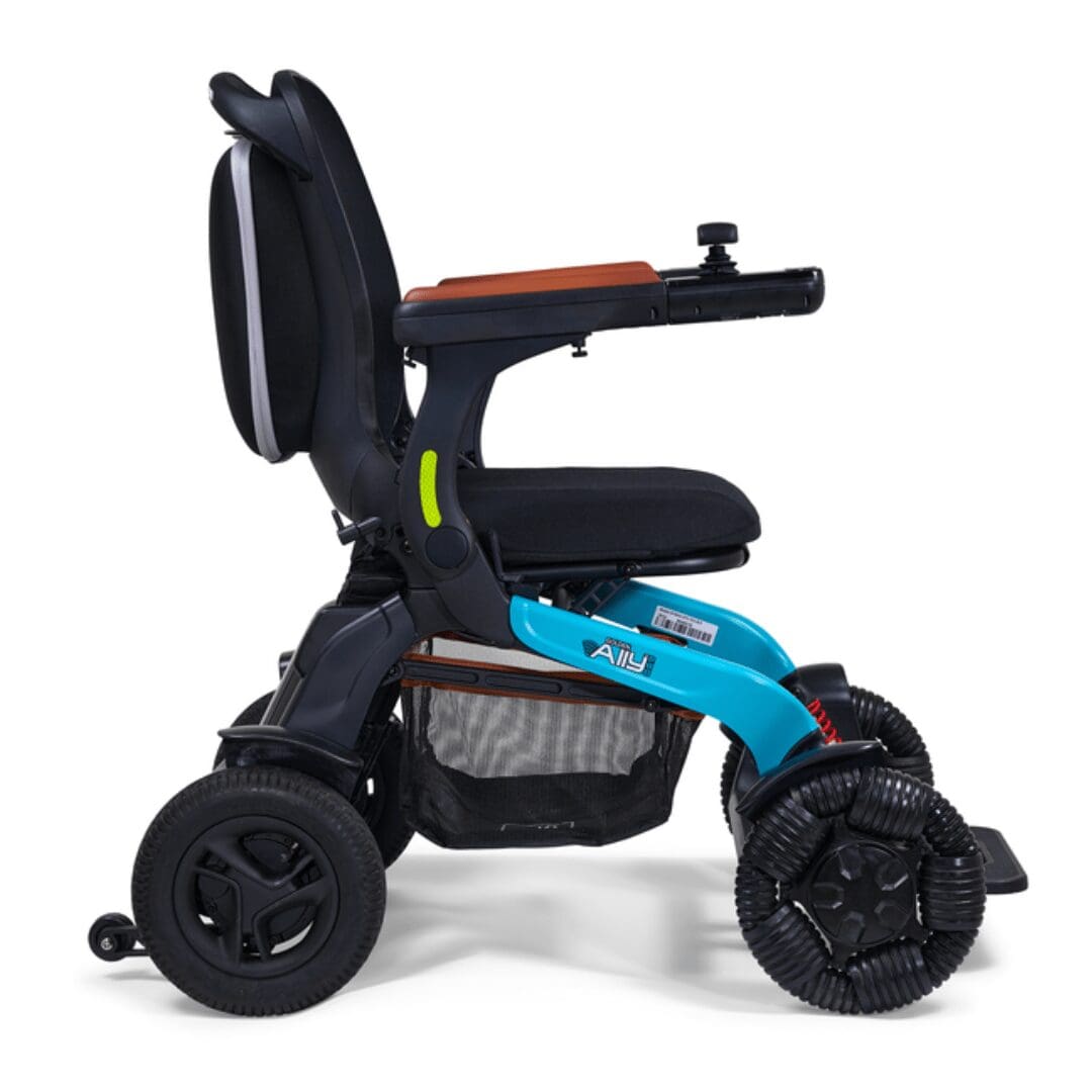 GOLDEN ALLY PRO ELECTRIC WHEELCHAIR - Image 2